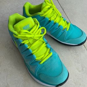 Women's Nike Zoom Vapor 9.5 Tour Tennis Shoes